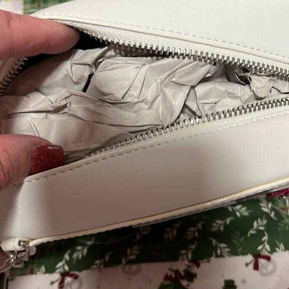 Betsey Johnson - Picture 4 of 5